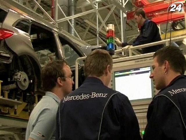 Daimler планує звільнити до 10% штату Mercedes Daimler планує звільнити до 10% штату Mercedes