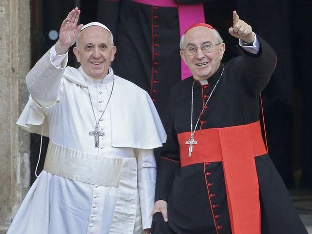 Перший "робочий" день новообраного Папи Римського (Фото)