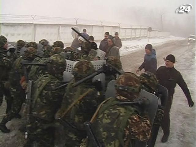 У Житомирі провели сертифікацію миротворців, які поїдуть у Косово У Житомирі провели сертифікацію миротворців, які поїдуть у Косово