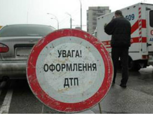 На Івано-Франківщині зіткнулися вантажівка і автобус з туристами На Івано-Франківщині зіткнулися вантажівка і автобус з туристами