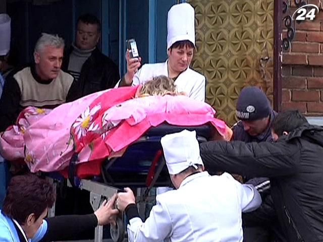 На Чернігівщині міліціонер у відставці порізав вагітну жінку На Чернігівщині міліціонер у відставці порізав вагітну жінку