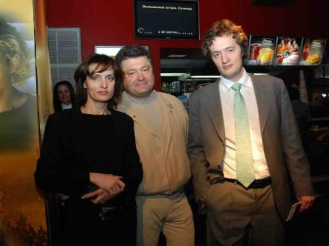 Порошенко похвалився, як його син мітингує з опозицією Порошенко похвалився, як його син мітингує з опозицією