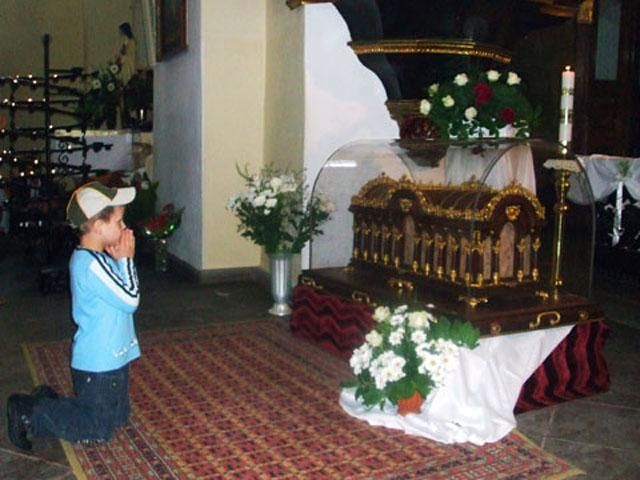 Во Львов привезли мощи матери Терезы Во Львов привезли мощи матери Терезы