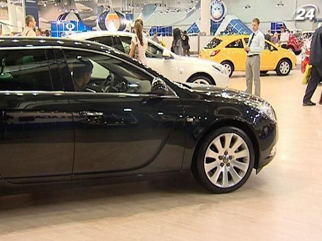 Українці купують іномарки, доки вони не подорожчали Українці купують іномарки, доки вони не подорожчали