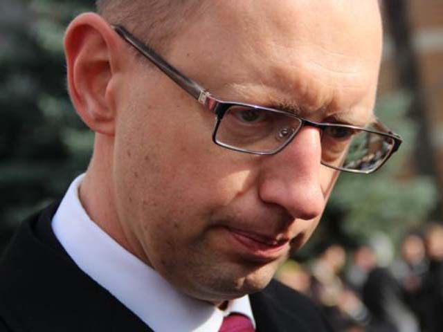 Яценюк: Оппозиция будет приучать регионалов к закону и порядку Яценюк: Оппозиция будет приучать регионалов к закону и порядку