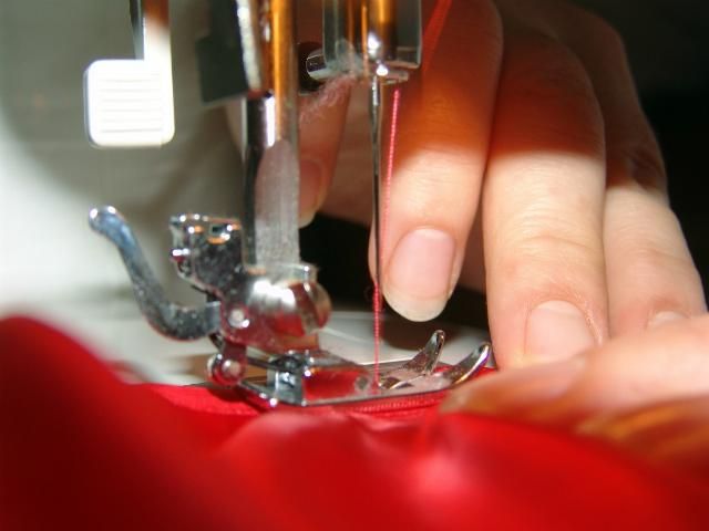 В Одессе подпольно шили спортивную одежду Adidas В Одессе подпольно шили спортивную одежду Adidas