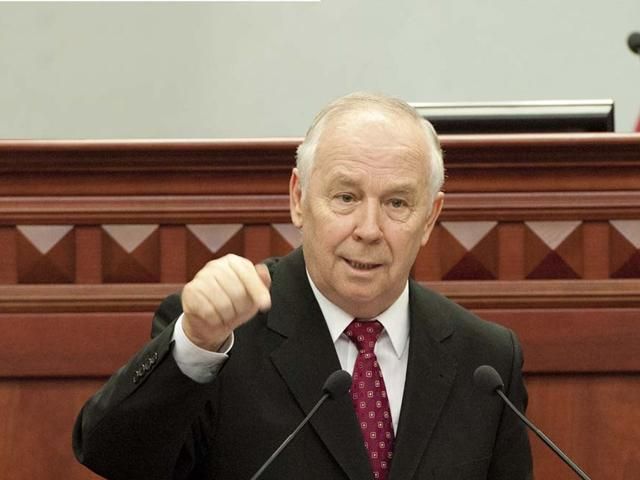 Рибак вже відпустив депутатів з ранкового засідання Рибак вже відпустив депутатів з ранкового засідання