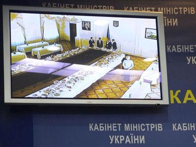 Урядовці бояться, щоб журналісти не з’їли їхній обід Урядовці бояться, щоб журналісти не з’їли їхній обід