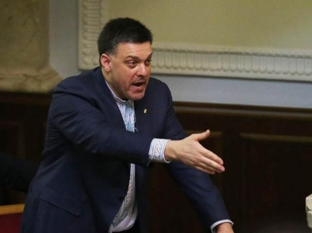 Тягнибок: Партія влади намагається перейти від узурпації влади до повної диктатури Тягнибок: Партія влади намагається перейти від узурпації влади до повної диктатури