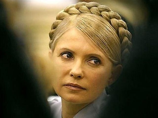 Тимошенко отворачивается к стене и молчит, - тюремщики Тимошенко отворачивается к стене и молчит, - тюремщики