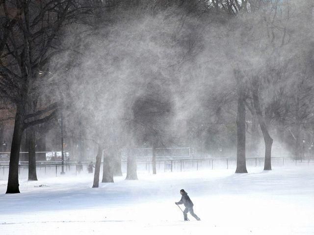 На выходных Украину заметет снегом На выходных Украину заметет снегом