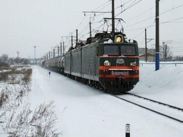 Непогода в Украине задерживает движение поездов