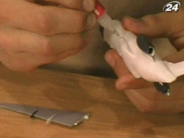 Ідею виготовлення клею людина "підглянула" в природи Ідею виготовлення клею людина "підглянула" в природи