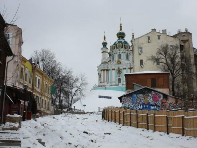 Киевские сноубордисты покорили Андреевский спуск (Видео)