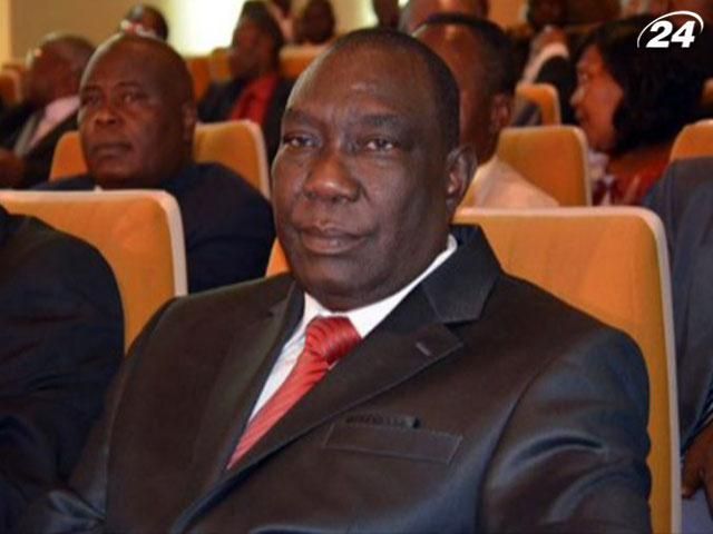 Лидер повстанцев провозгласил себя президентом ЦАР Лидер повстанцев провозгласил себя президентом ЦАР