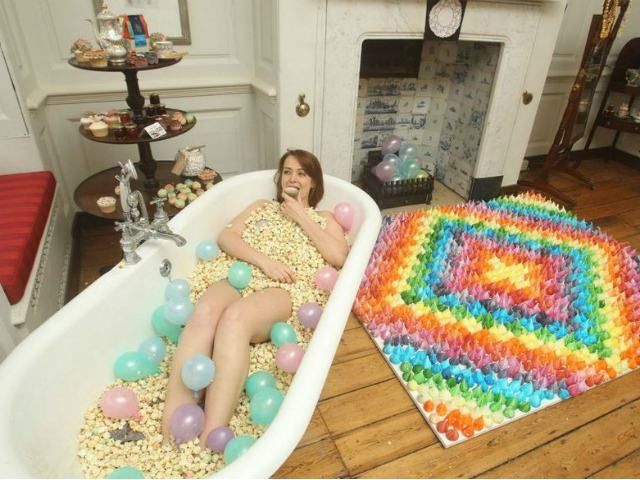 У Лондоні відкрили "солодкий" готель (Фото. Відео) У Лондоні відкрили "солодкий" готель (Фото. Відео)