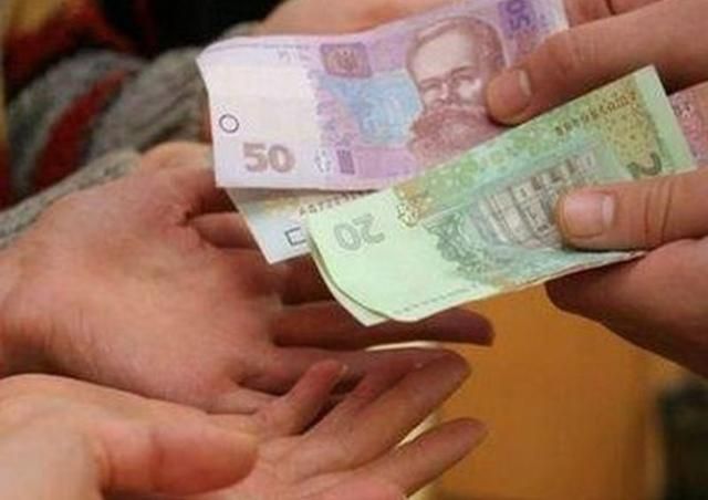 Украинцам задолжали зарплат уже более чем на миллиард гривен