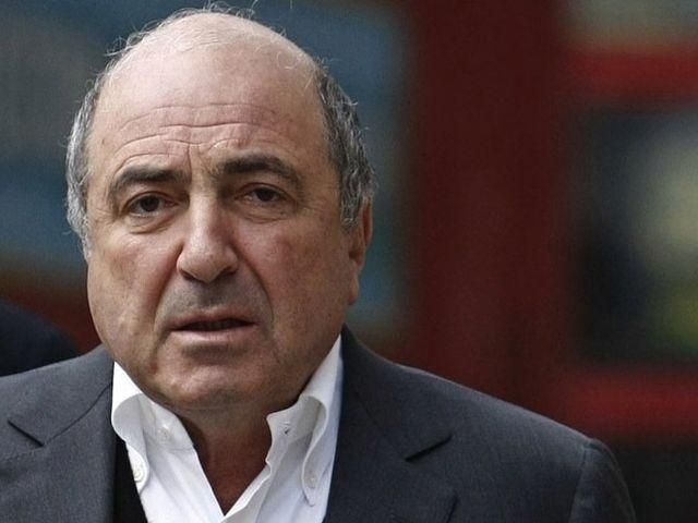 Следователи сообщат об инциденте в доме Березовского после полного завершения обыска Следователи сообщат об инциденте в доме Березовского после полного завершения обыска