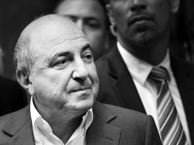 В полиции назвали предварительную причину смерти Березовского В полиции назвали предварительную причину смерти Березовского