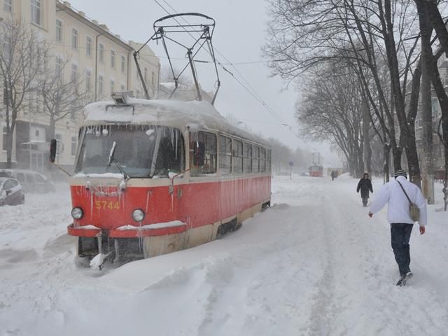 Половина столичных трамвайных и троллейбусных маршрутов так и не заработали Половина столичных трамвайных и троллейбусных маршрутов так и не заработали