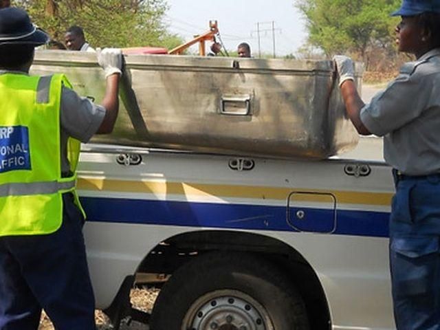 У Зімбабве "мертва" повія прокинулась у труні У Зімбабве "мертва" повія прокинулась у труні