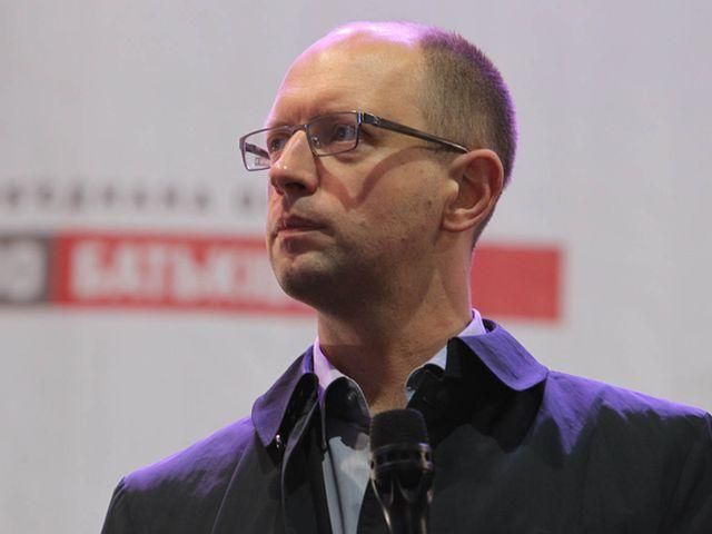 Яценюк рассказал, как власть должна была бороться с непогодой Яценюк рассказал, как власть должна была бороться с непогодой