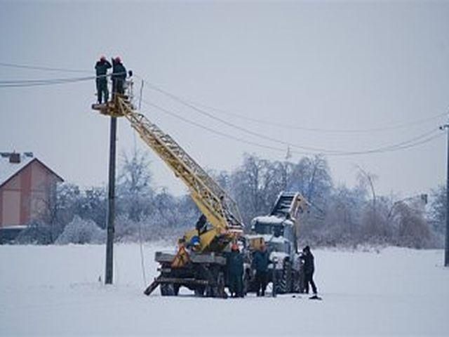 Майже в усій Україні відновили електропостачання