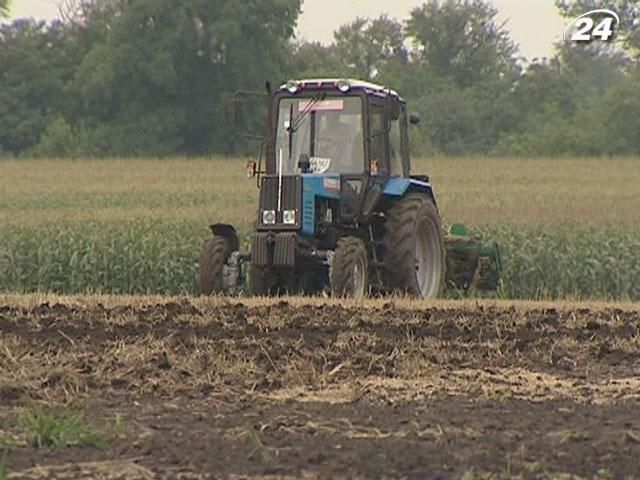 Аграрії планують відновити посівну на початку квітня