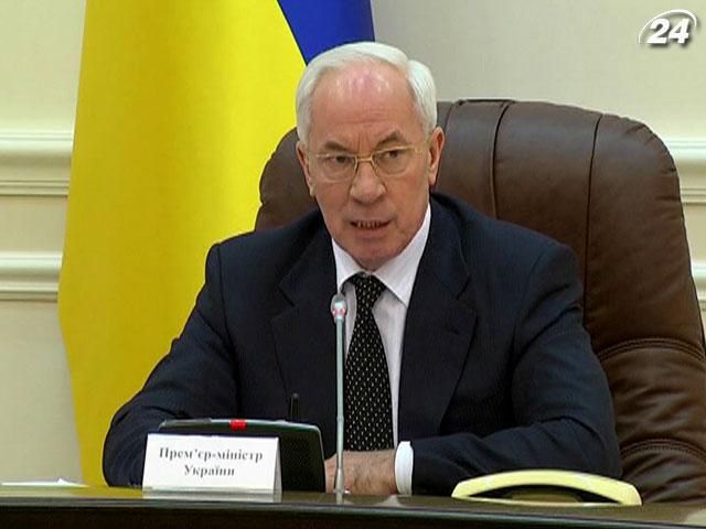 Після скандалу з Капліном Азаров особисто вирішуватиме, кого пускати у Кабмін Після скандалу з Капліном Азаров особисто вирішуватиме, кого пускати у Кабмін