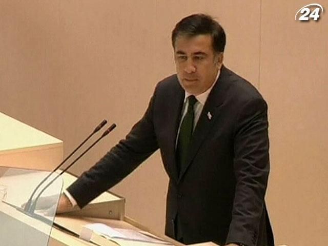 Президент Грузии одобрил поправки, ограничивающие его полномочия