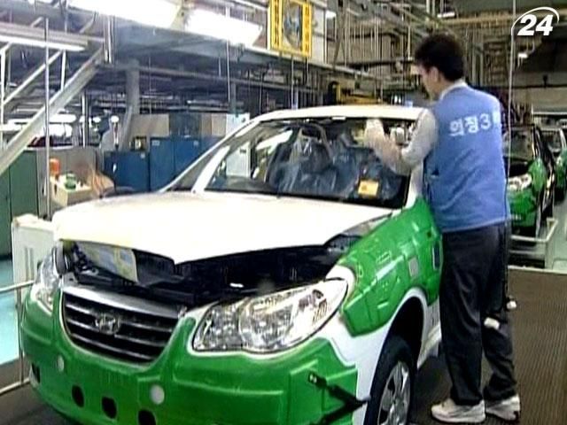 Через спецмита на іномарки постраждають металурги та аграрії Через спецмита на іномарки постраждають металурги та аграрії