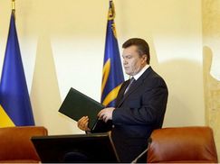 Янукович назначил трех новых глав райгосадминистраций столицы