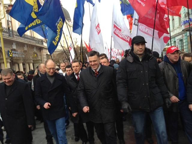 На "Вставай, Україно!" вперше з’явився Кличко На "Вставай, Україно!" вперше з’явився Кличко