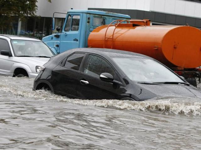 Активисты предупреждают: после снега Киев может залить фекалиями Активисты предупреждают: после снега Киев может залить фекалиями