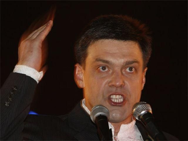Тягнибок на акции оппозиции призвал к восстанию Тягнибок на акции оппозиции призвал к восстанию