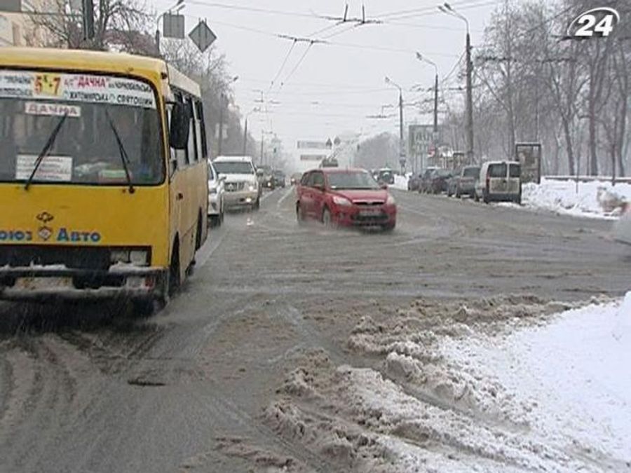 В столице запретили движение грузовиков В столице запретили движение грузовиков