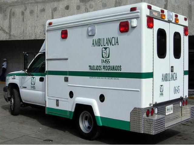 В Мексике легковушка столкнулась с автобусом. Погибли 12 человек В Мексике легковушка столкнулась с автобусом. Погибли 12 человек