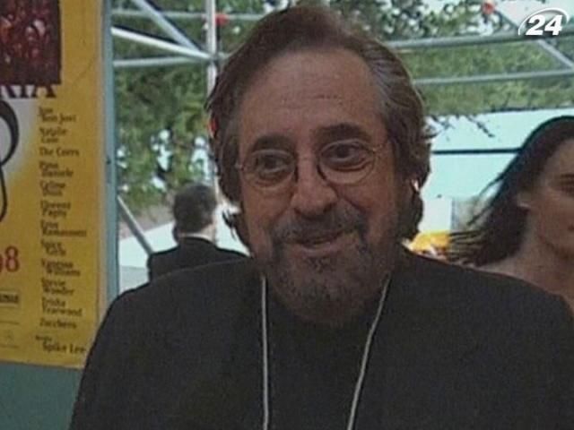 В США умер музыкальный продюсер Фил Рамон В США умер музыкальный продюсер Фил Рамон