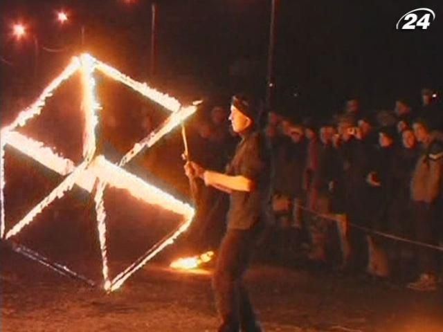 Театри вогню відкрили сезон у Запоріжжі