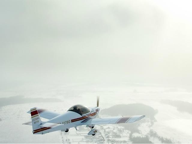 В США нашли тело пилота, который выпал из самолета В США нашли тело пилота, который выпал из самолета