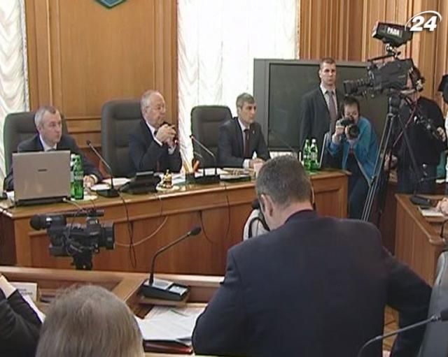 Оппозиция требует назначить выборы мэра Киева на 2 июня Оппозиция требует назначить выборы мэра Киева на 2 июня