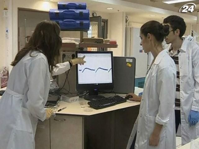 Индийский суд отдал предпочтение дешевым лекарствам против рака Индийский суд отдал предпочтение дешевым лекарствам против рака