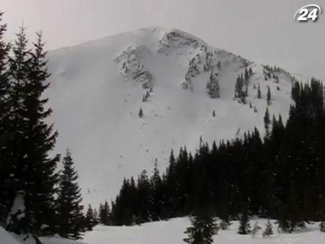 У Карпатах прогнозують сходження снігових лавин У Карпатах прогнозують сходження снігових лавин