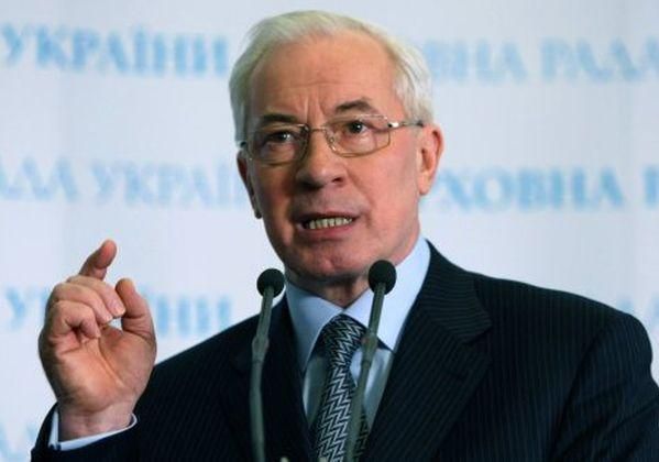 Азаров опасается, что наводнение станет "самым крупным за всю историю" Азаров опасается, что наводнение станет "самым крупным за всю историю"