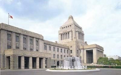 Прем'єр-міністр Малайзії розпустив парламент Прем'єр-міністр Малайзії розпустив парламент