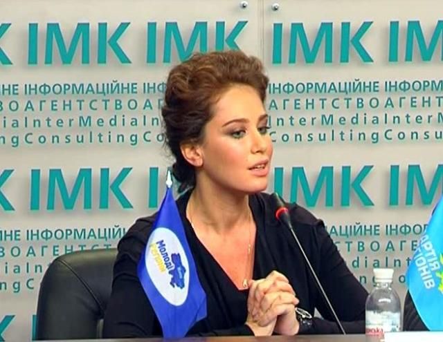 Регіоналка про "снігову атаку": Від криги в спину до погромів - один крок Регіоналка про "снігову атаку": Від криги в спину до погромів - один крок