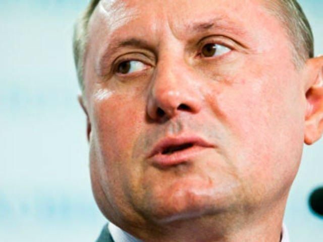 Єфремов запевняє, що засідання не в Раді - законне Єфремов запевняє, що засідання не в Раді - законне