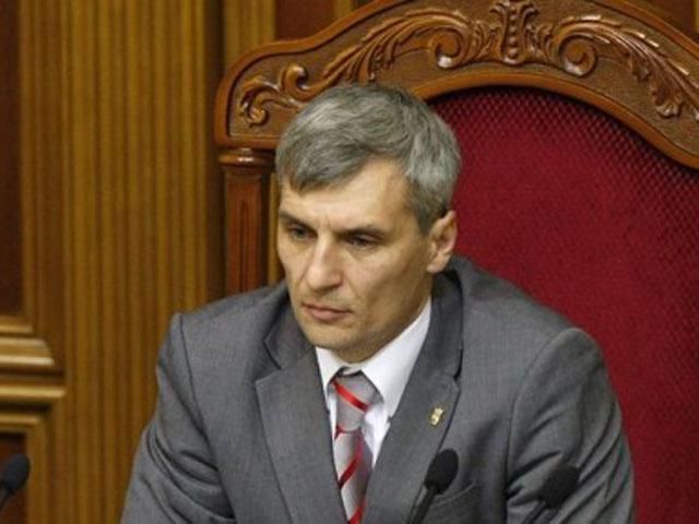 Кошулинський закрив збори нардепів у приміщенні Ради, але попросив їх не йти Кошулинський закрив збори нардепів у приміщенні Ради, але попросив їх не йти