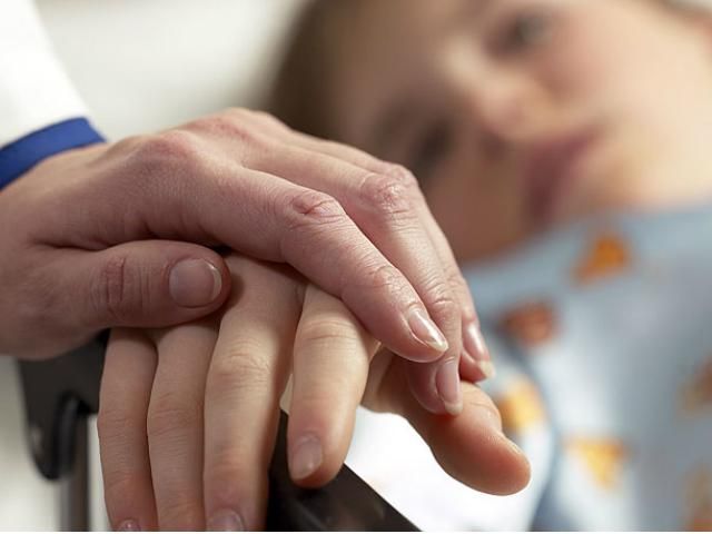 На Рівненщині 11 дітей потрапили у лікарню через отруєння