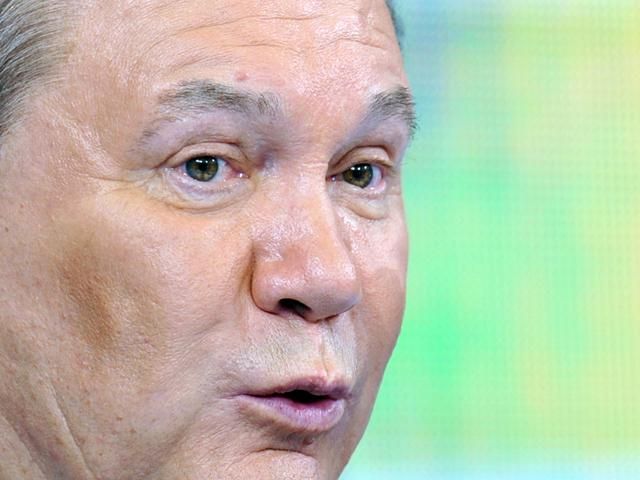 Яценюк обвиняет Януковича в преступлении